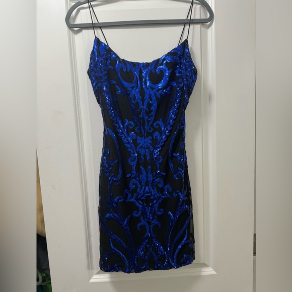 Tania Sequin Bodycon Mini Dress - Picture 3 of 4